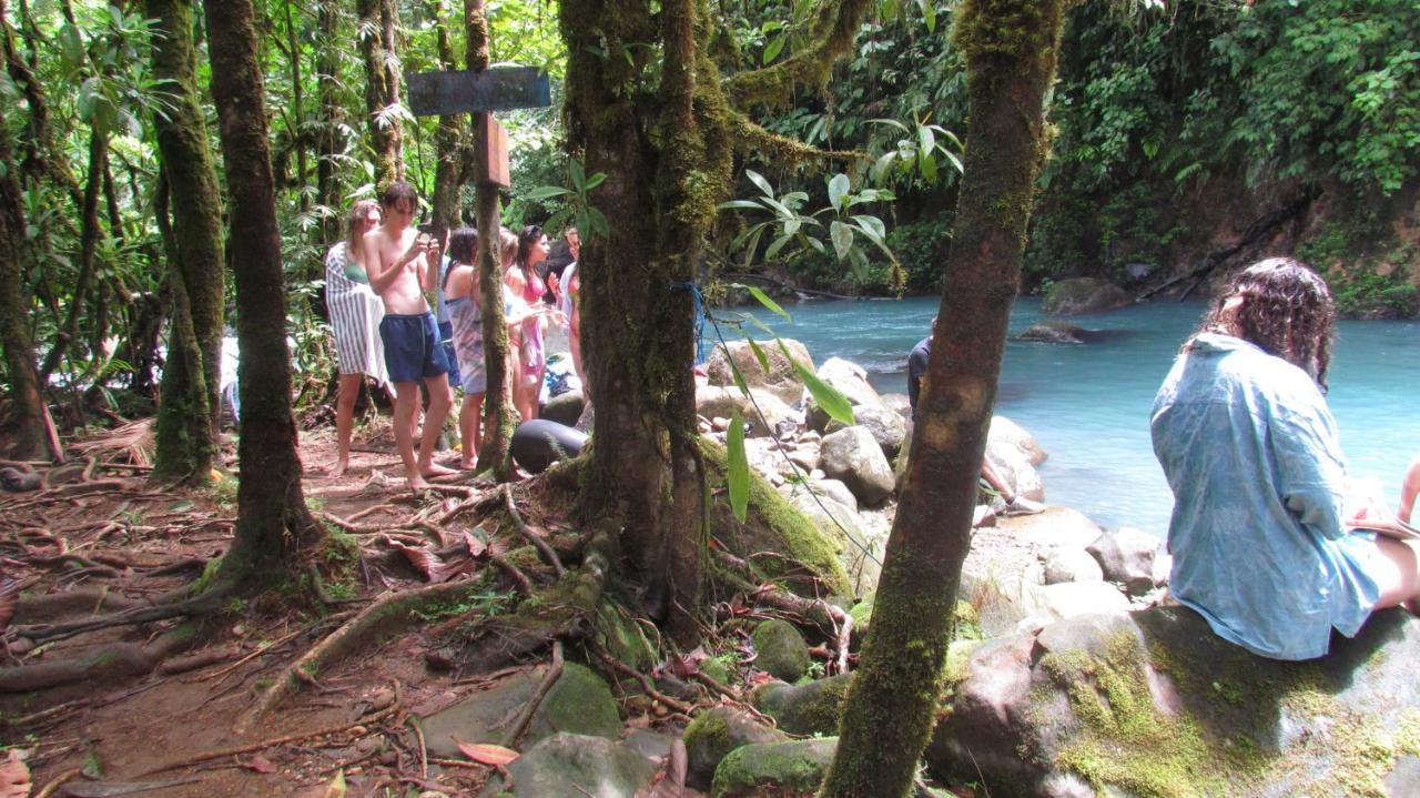 Cabinas Rio Celeste La Amistad Bed & Breakfast Luaran gambar