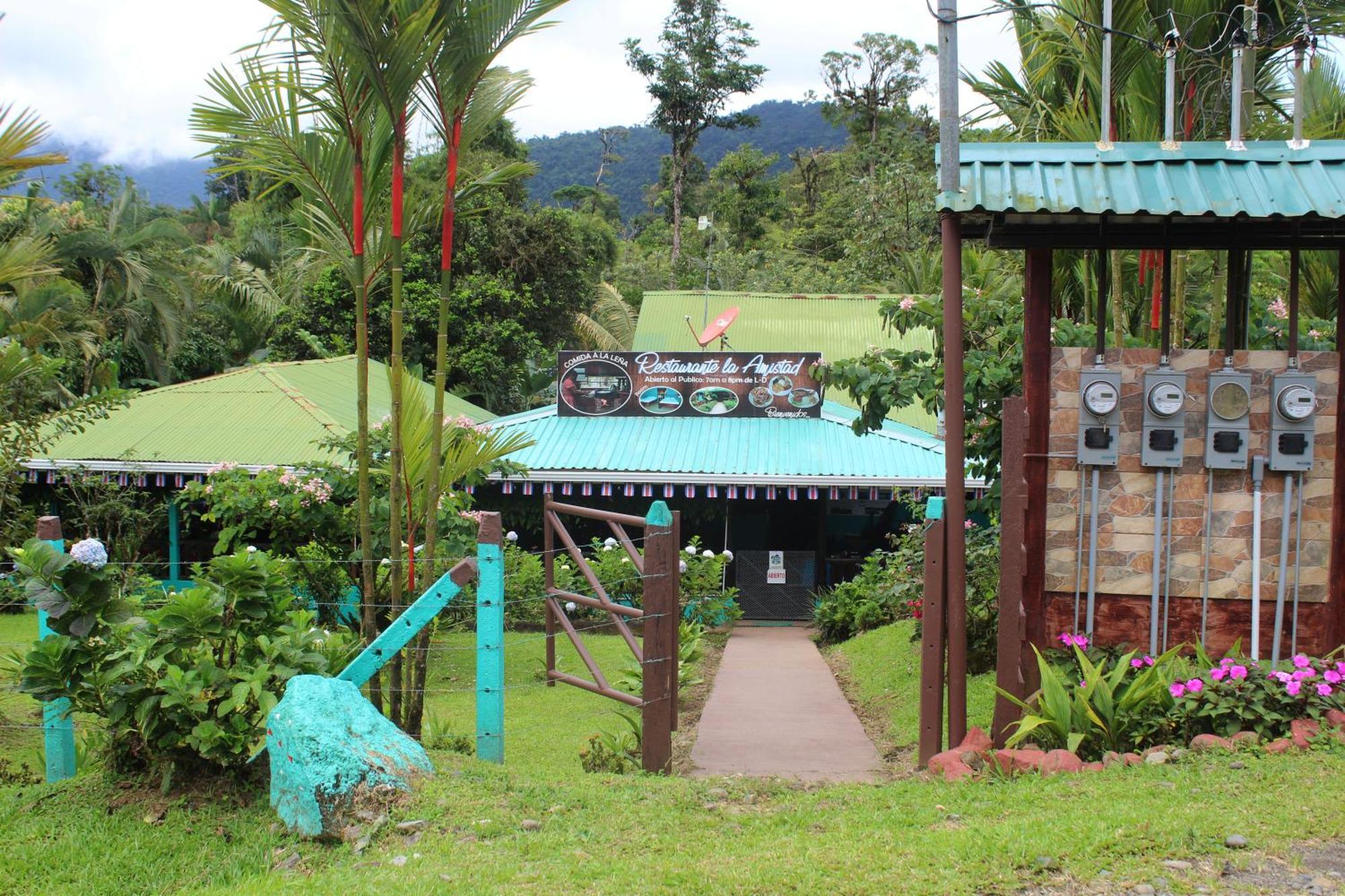 Cabinas Rio Celeste La Amistad Bed & Breakfast Luaran gambar