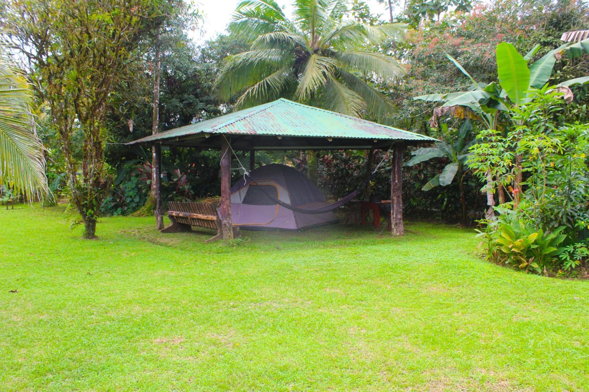 Cabinas Rio Celeste La Amistad Bed & Breakfast Luaran gambar