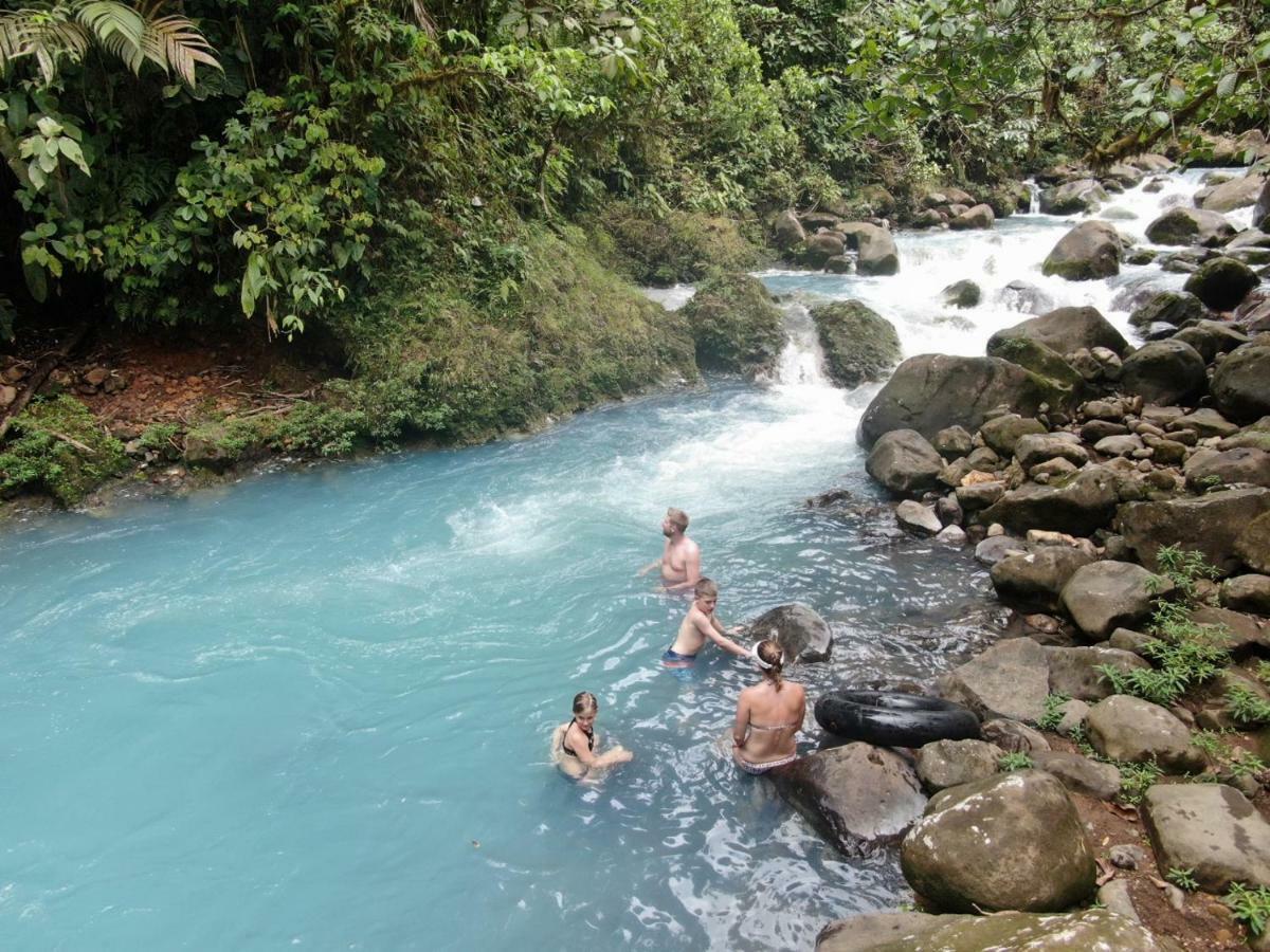 Cabinas Rio Celeste La Amistad Bed & Breakfast Luaran gambar